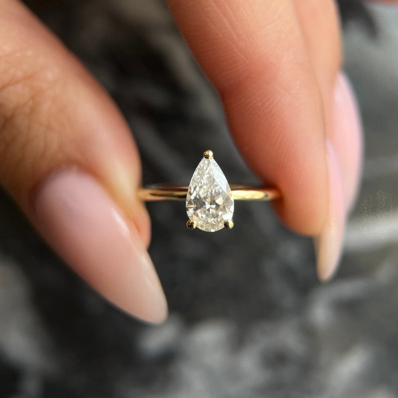 1.0 CT Pear Solitaire CVD F/VS2 Diamond Engagement Ring 1
