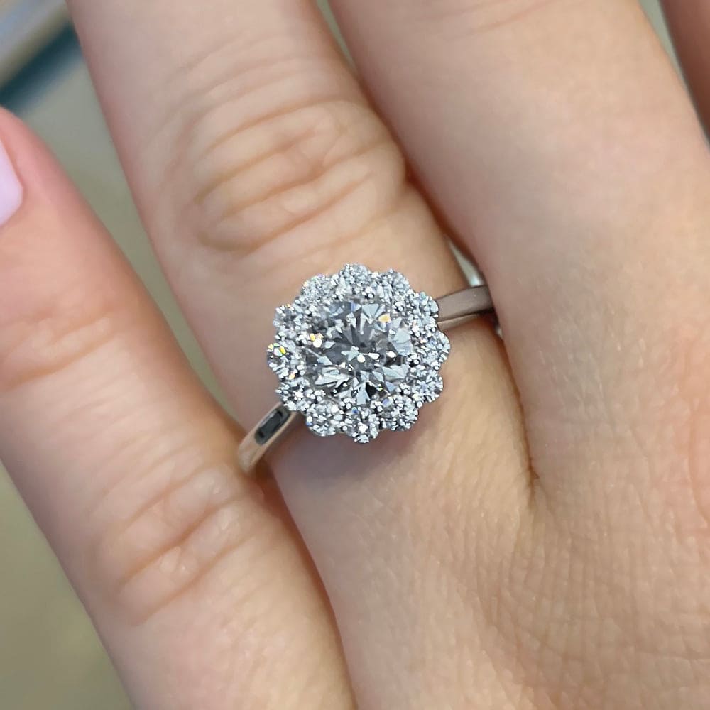 1.0 CT Round Moissanite Halo Engagement Ring - farrellouise