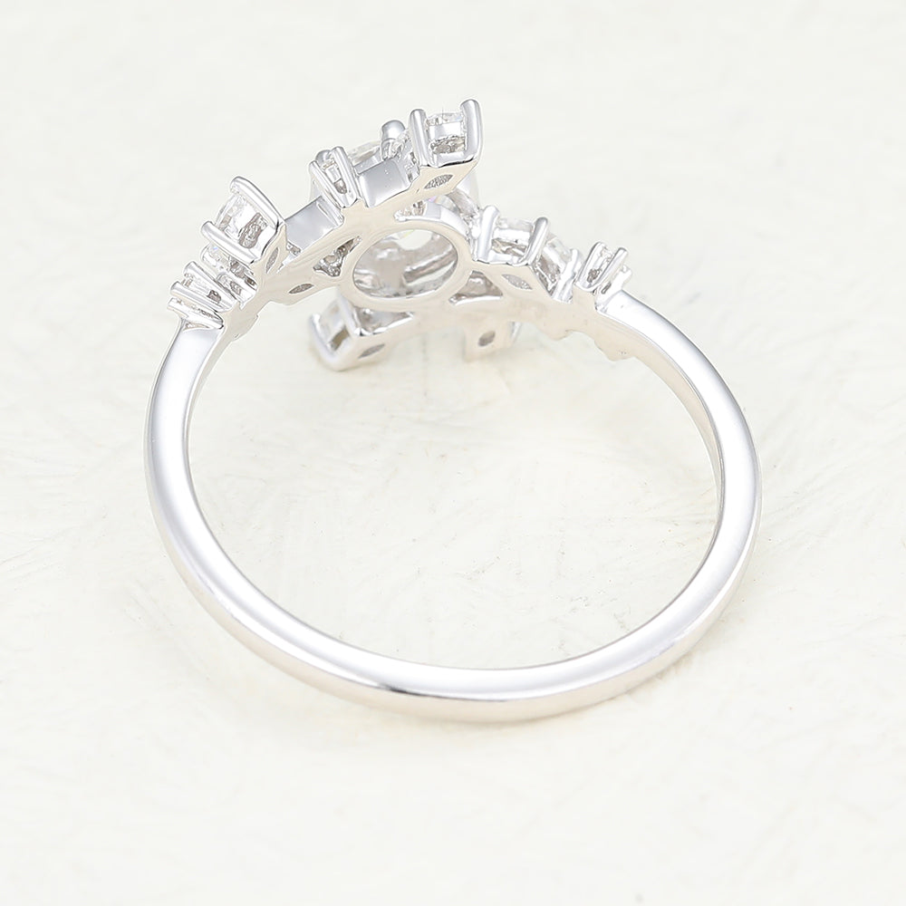 
                  
                    0.41 CT Round Shaped Moissanite Art Deco Engagement Ring 4
                  
                