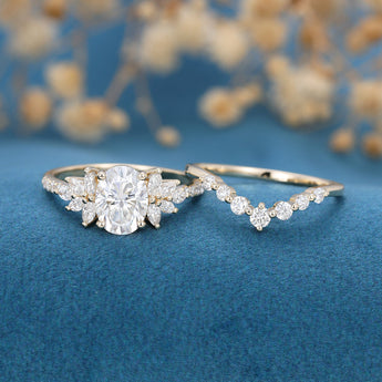 1.33 CT Oval Shaped Moissanite Cluster Bridal Set 4