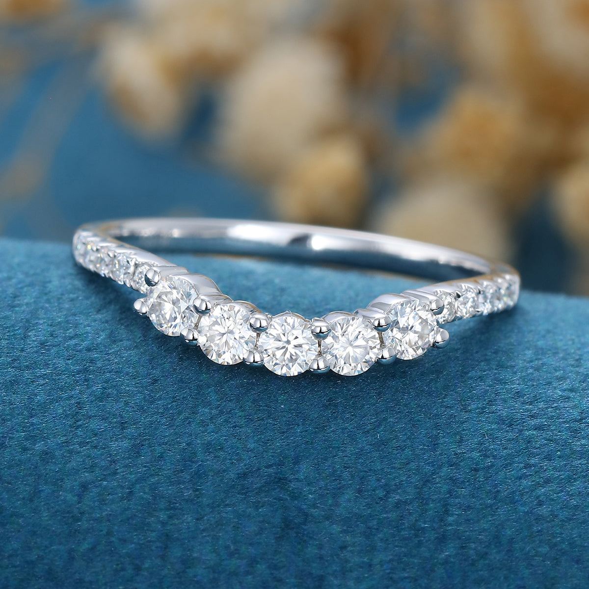 
                  
                    1.90 CT Round Shaped Moissanite Curved Wedding Band 4
                  
                