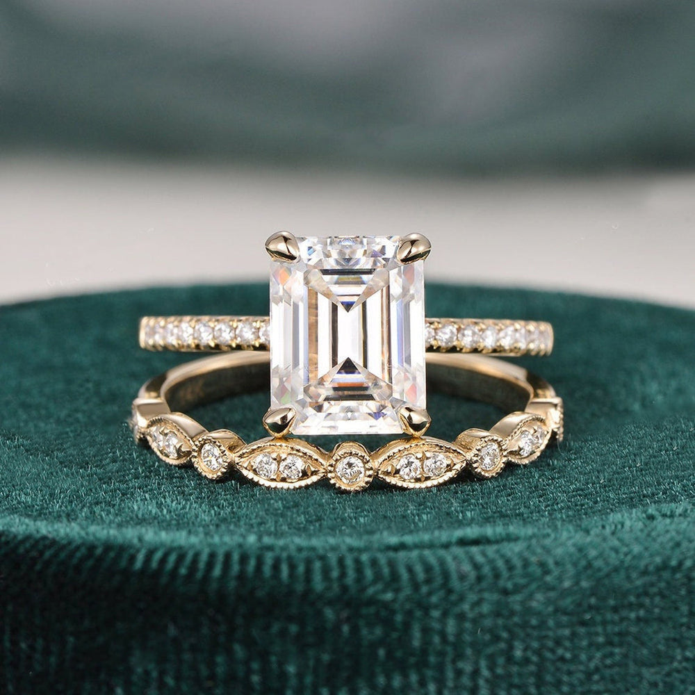 2.50 CT Emerald Cut Solitaire Style Moissanite Bridal Ring Set 1