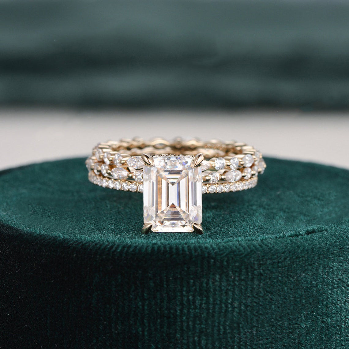 2.50 CT Emerald Cut Solitaire Style Moissanite Bridal Ring Set