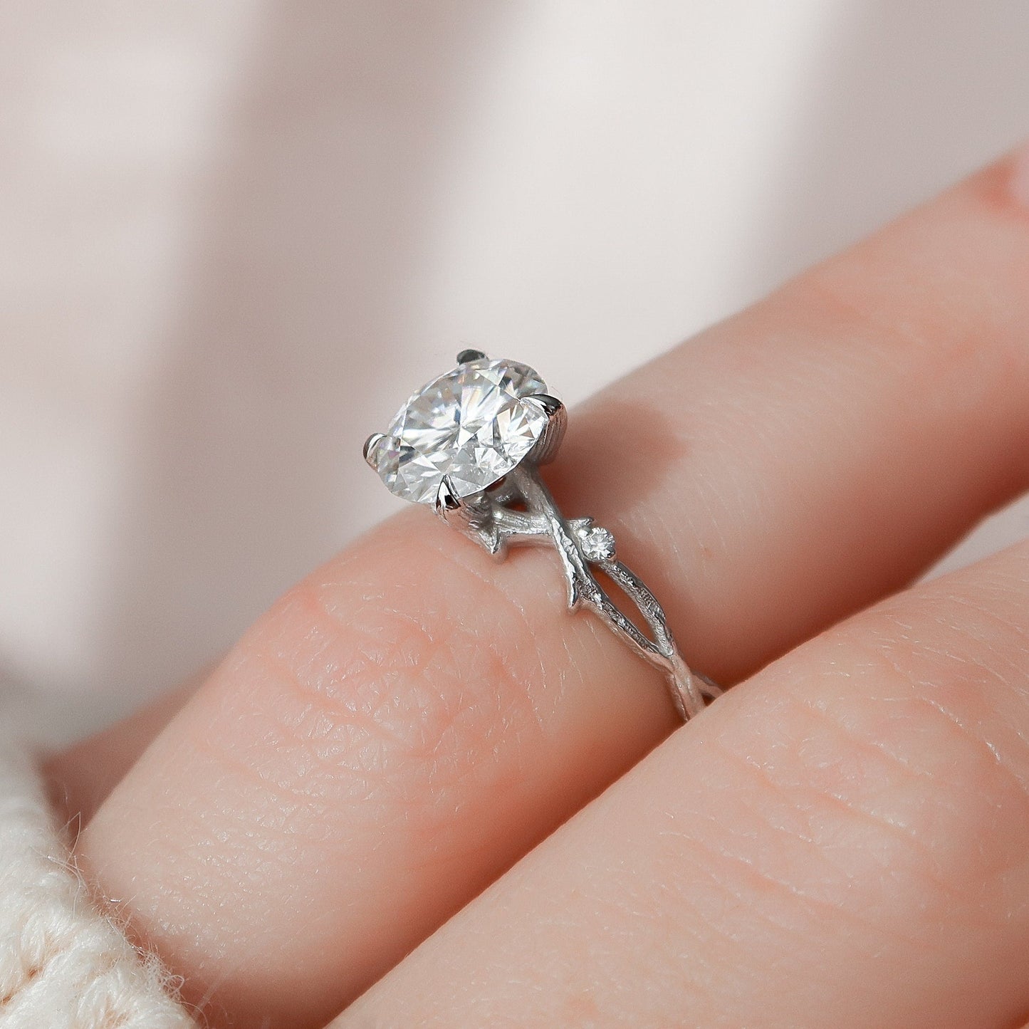 
                  
                    2 CT Round Cut Twig Pave Setting Moissanite Engagement Ring
                  
                
