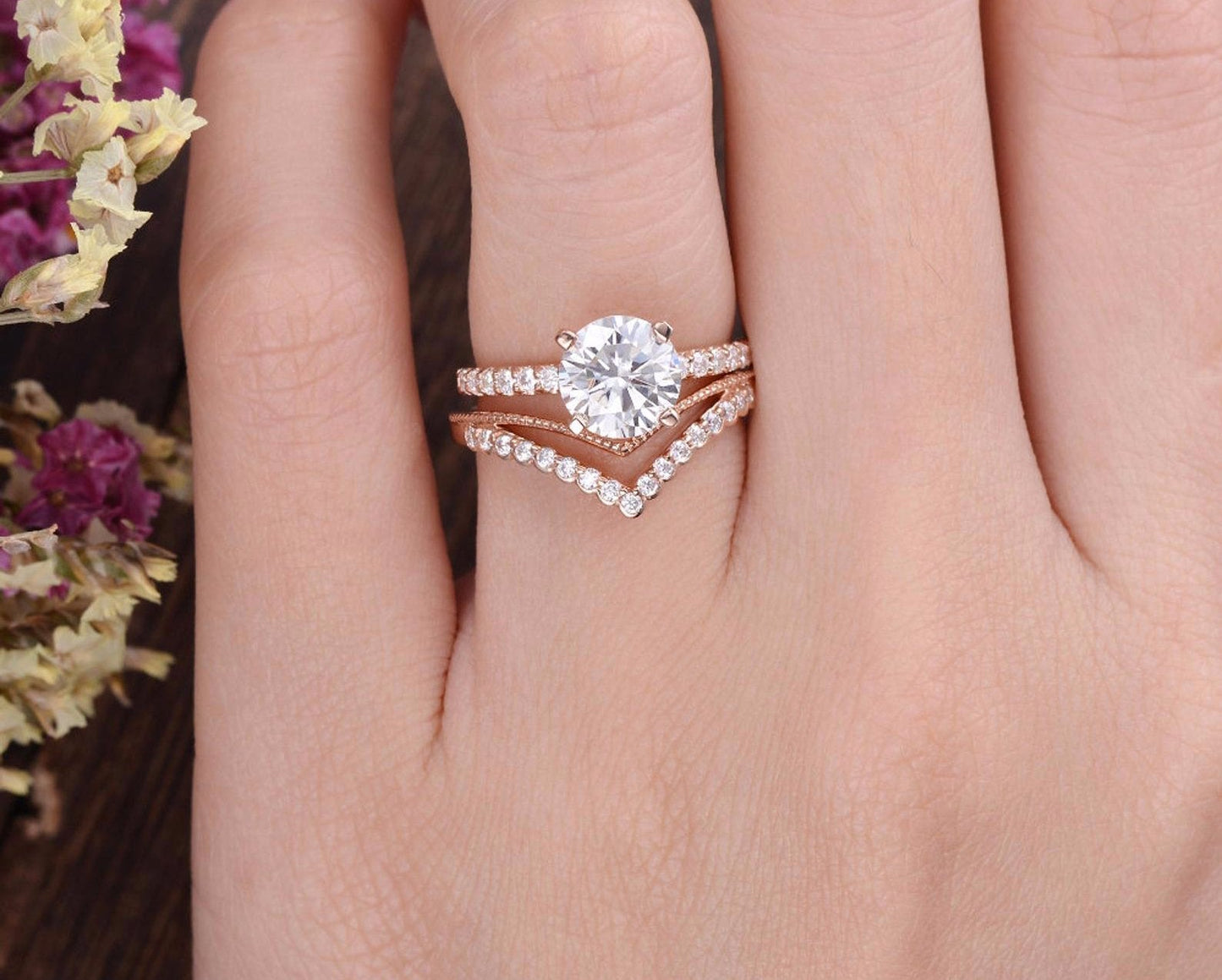 1.0 CT Round Cut Solitaire Pave Moissanite Bridal Ring Set 2